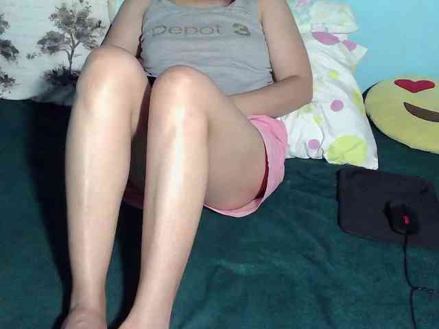 LizBeth23 webcam