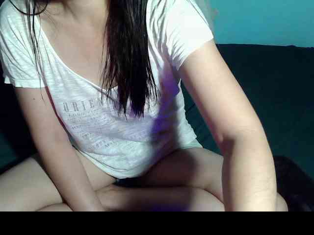 LizBeth23 webcam