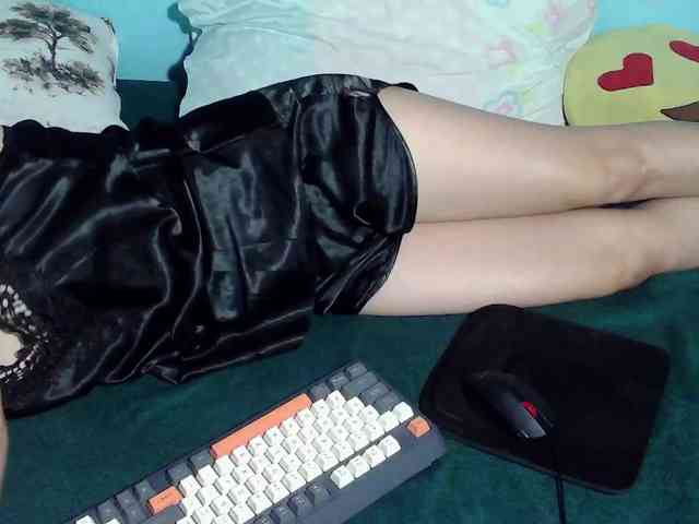 LizBeth23 webcam