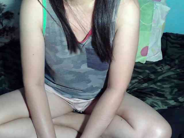 LizBeth23 webcam