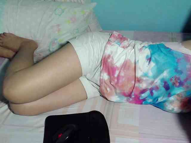 LizBeth23 webcam