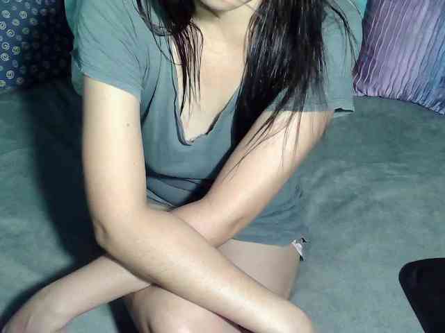 LizBeth23 webcam
