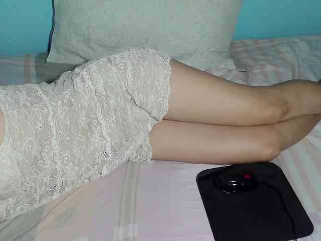 LizBeth23 webcam