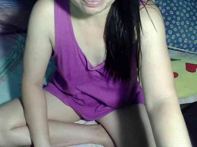 LizBeth23 webcam