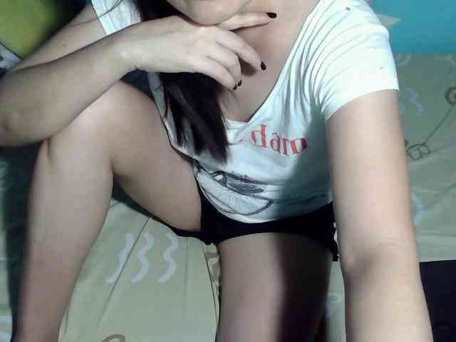 LizBeth23 webcam