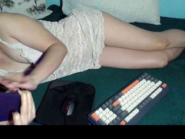 LizBeth23 webcam