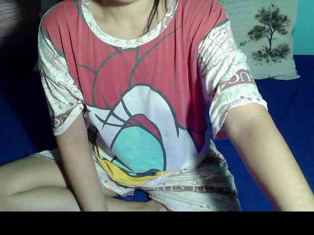 LizBeth23 webcam