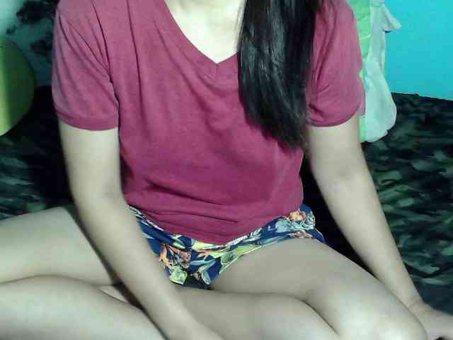 LizBeth23 webcam