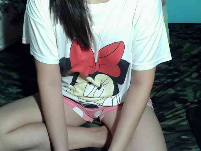 LizBeth23 webcam