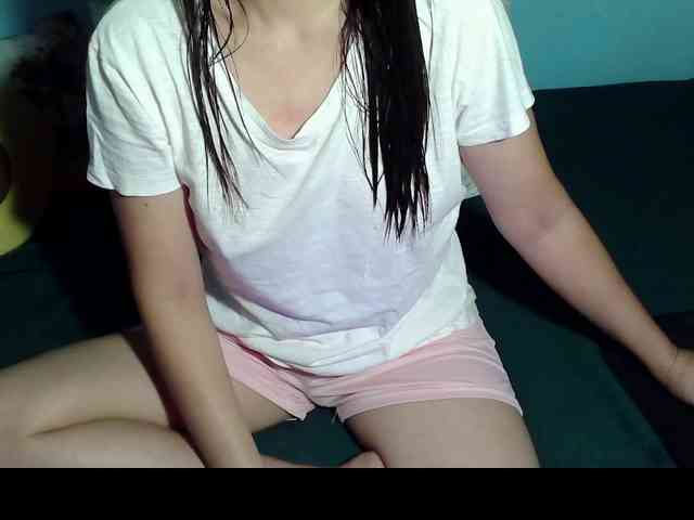 LizBeth23 webcam
