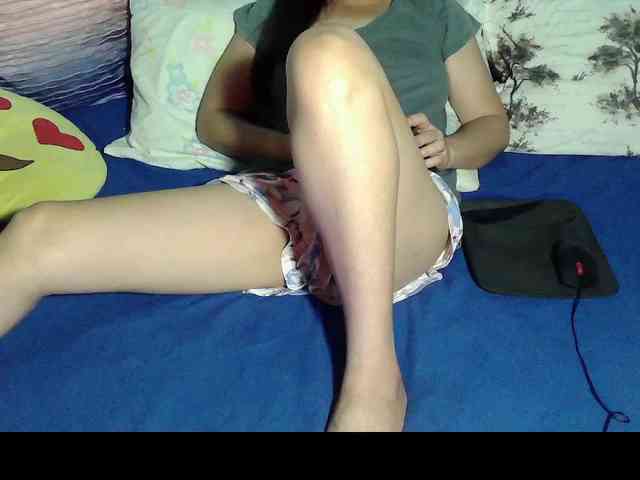 LizBeth23 webcam