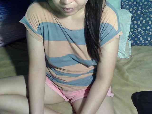 LizBeth23 webcam