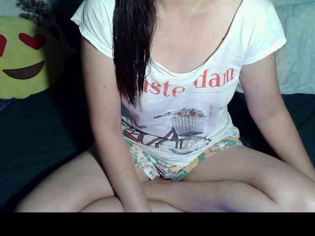 LizBeth23 webcam
