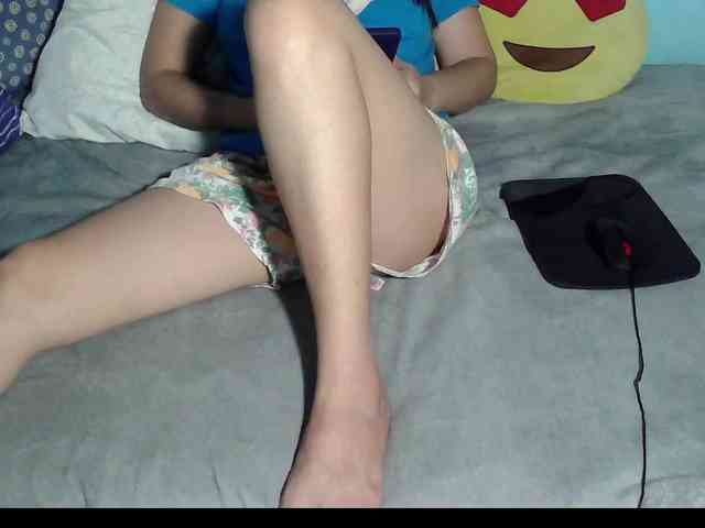 LizBeth23 webcam