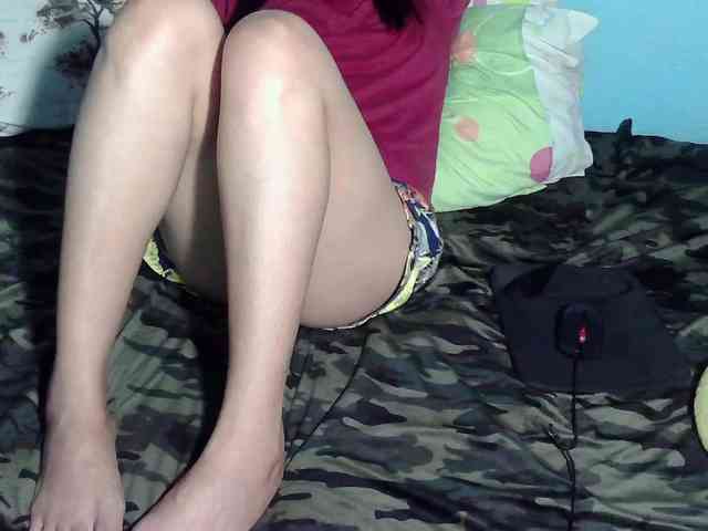 LizBeth23 webcam