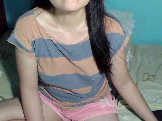 LizBeth23 webcam