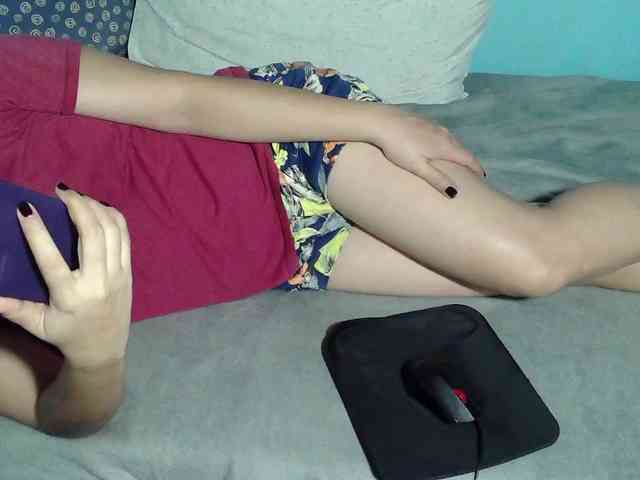 LizBeth23 webcam