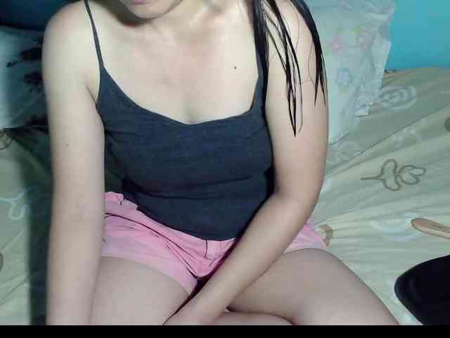 LizBeth23 webcam