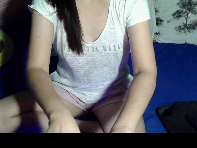 LizBeth23 webcam