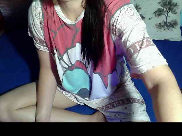 LizBeth23 webcam