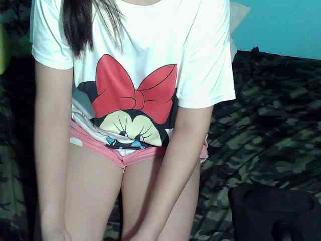 LizBeth23 webcam