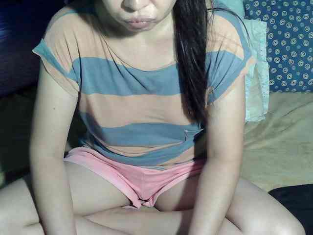 LizBeth23 webcam