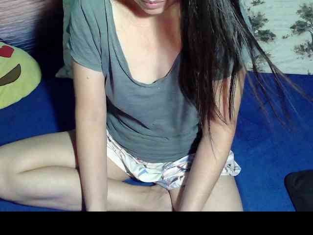 LizBeth23 webcam