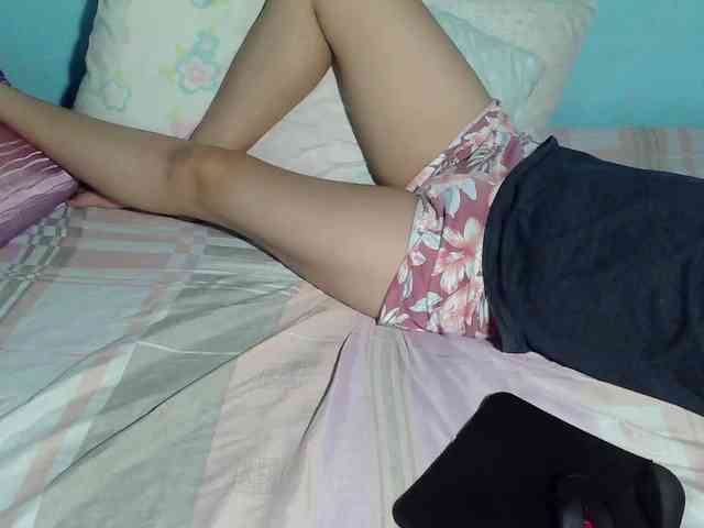 LizBeth23 webcam