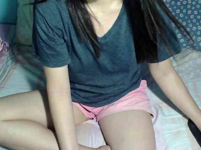 LizBeth23 webcam