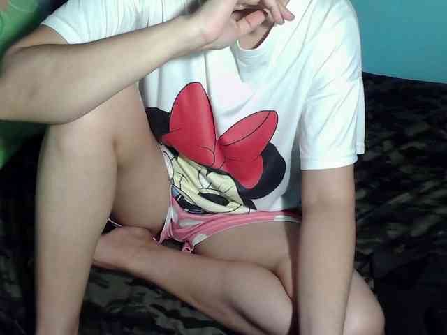 LizBeth23 webcam
