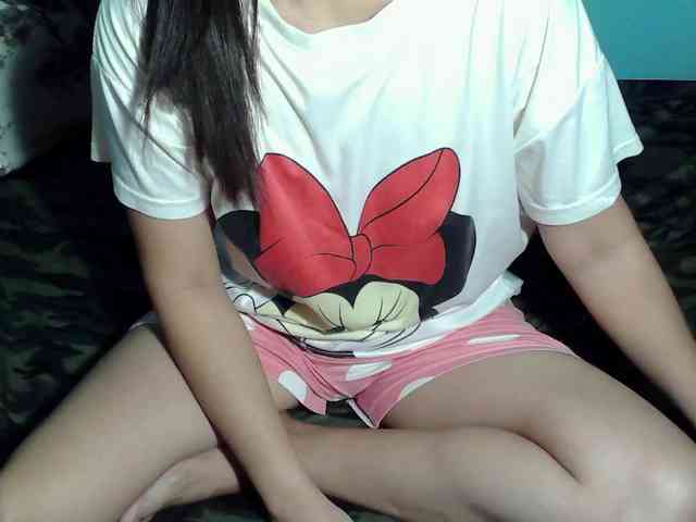 LizBeth23 webcam