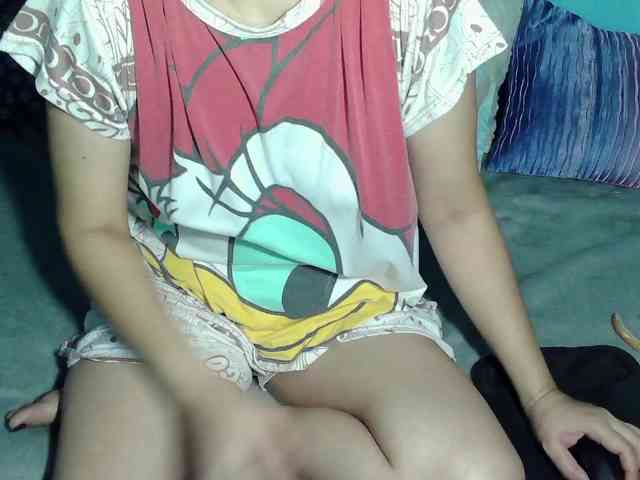 LizBeth23 webcam