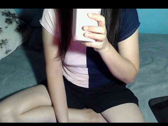 LizBeth23 webcam