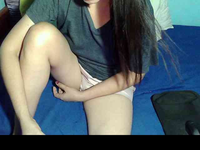 LizBeth23 webcam