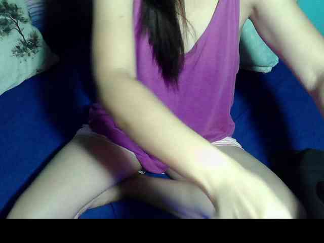 LizBeth23 webcam