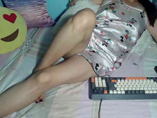 LizBeth23 webcam