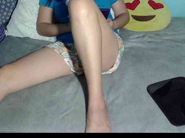 LizBeth23 webcam