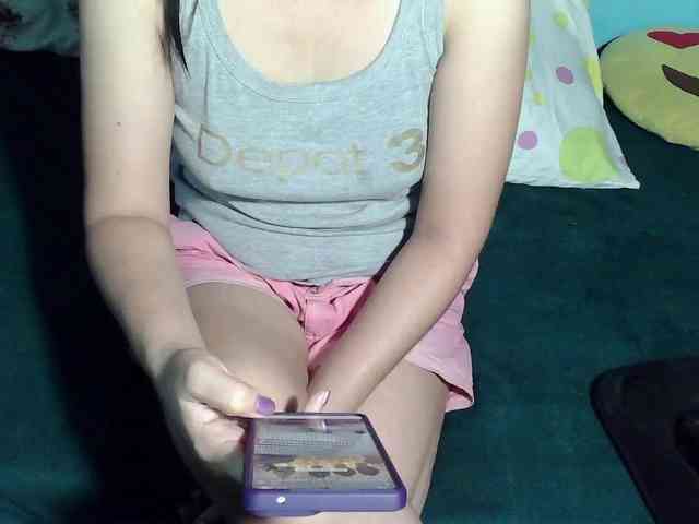 LizBeth23 webcam