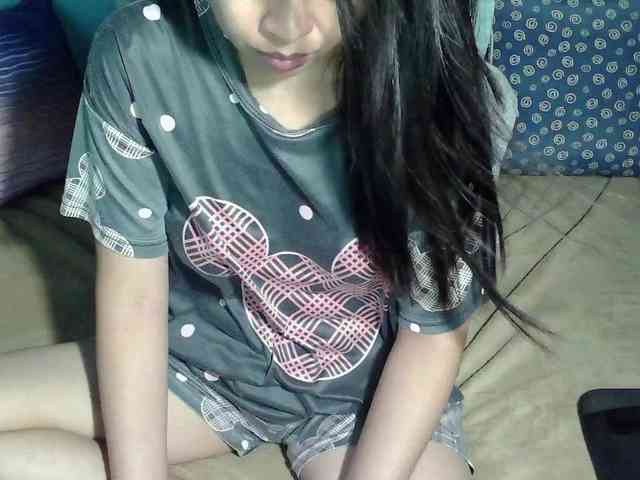 LizBeth23 webcam