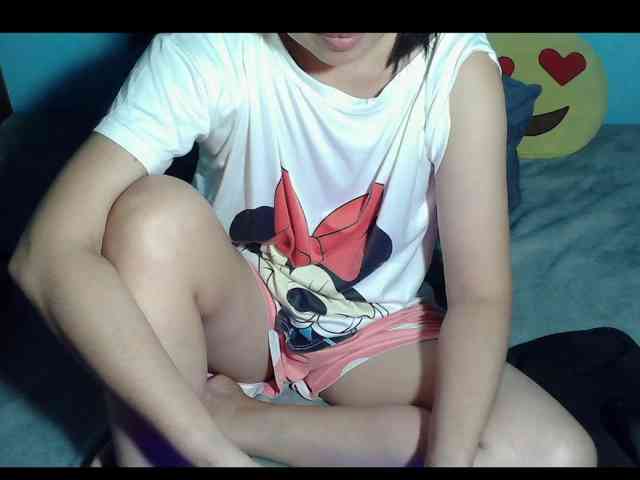 LizBeth23 webcam