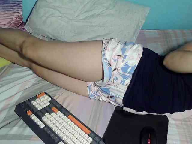 LizBeth23 webcam