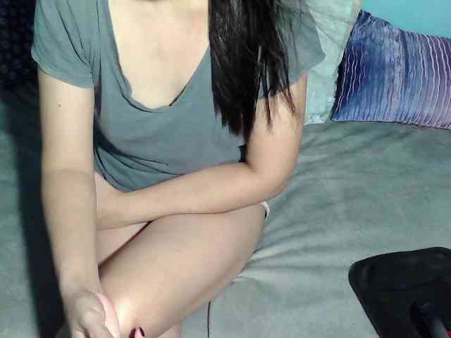 LizBeth23 webcam