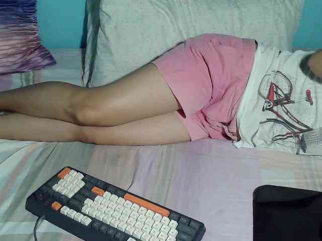 LizBeth23 webcam