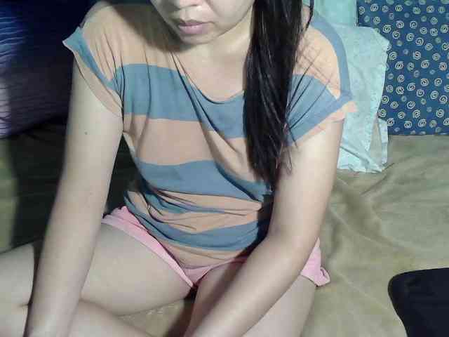 LizBeth23 webcam