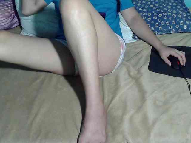 LizBeth23 webcam