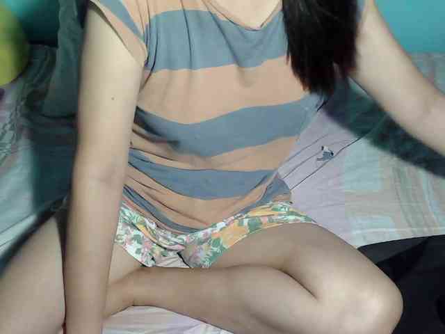 LizBeth23 webcam