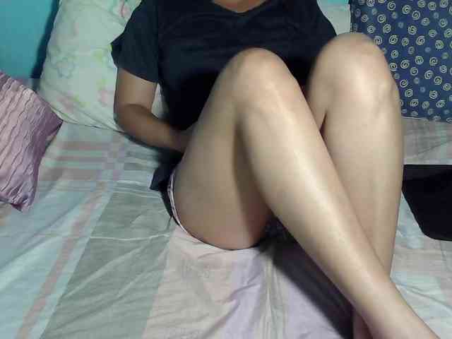 LizBeth23 webcam