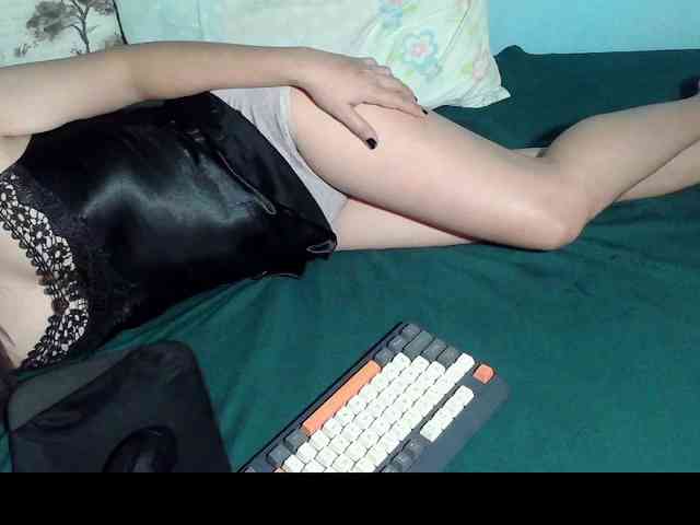 LizBeth23 webcam