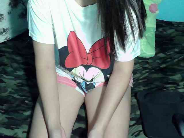 LizBeth23 webcam