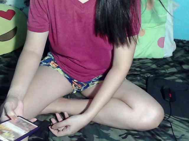 LizBeth23 webcam